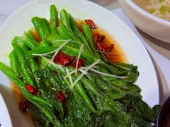 -乔家小院•非遗驴肉•本地小海鲜(滨河路店)