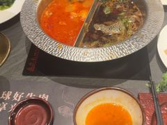 -牛YO寿喜烧·铁板烧和牛火锅自助(市府恒隆店)