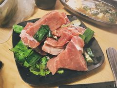 刀叉坨坨牛肉-陆记牛庄·碳锅龙虾烧烤(爱上花园店)