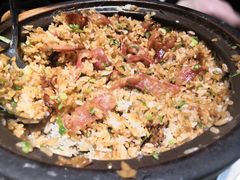 广东腊味煲仔饭-鼎记啫啫煲(数博万达店)