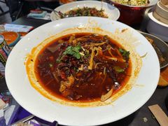 -川流不息·地道川菜·小龙虾(松东路店)