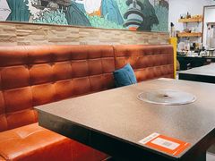 -野迹·石橄榄鸡·烧烤(新洲店)