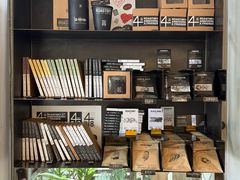 -Roast8ry Coffee Lab