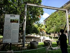 -吐斯廉屠杀博物馆