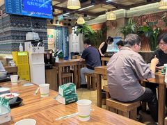 -云阿蛮云南生烫牛肉米线(奉贤路店)