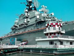 -泰达航母主题公园