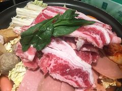 -烤路里·韩国品质自助烤肉(石路天虹4号店)