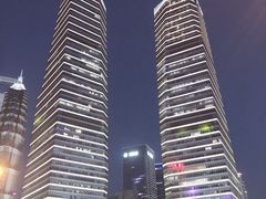 -陆家嘴空中步行连廊