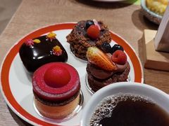 -咖啡苑自助餐厅·中国大饭店