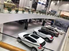 -杭州中沃沃尔沃4S店(滨江区店)