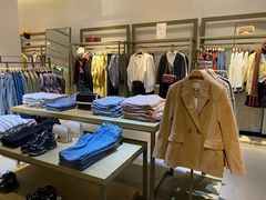 -URBAN REVIVO(济南领秀城贵和购物中心店)