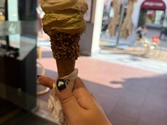 -VENCHI 闻绮(上海佛罗伦萨小镇店)