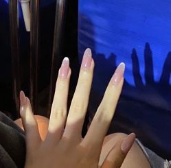 -苏彩·皮肤管理美甲美睫