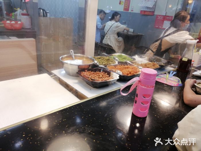 泰龙城小吃街图片