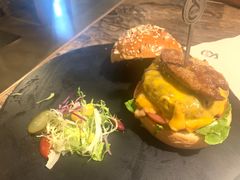 -HIGH FIVE哈福手工汉堡(桂林路店)