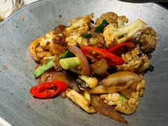 -西湖书堤(平湖八佰伴店)