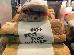 -维也纳国际机场