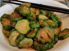 山韭菜花炒丝瓜-锦绣金山人家(友谊店)