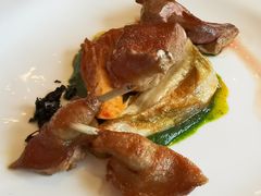 碳烤乳鸽，甜豆，旱金莲醋汁-Jean Georges