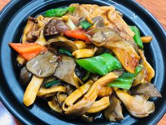 -胡子饮食店