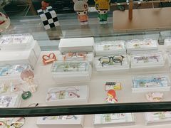 -优视觉视光中心•青少年近视防控(新世界中心写字楼店)