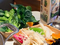 -左庭右院鲜牛肉火锅(七宝领展广场店)