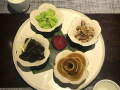 -乐领拈花溪·林涧食韵