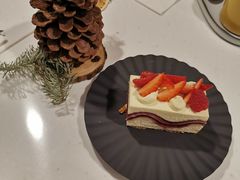 -潮一不贰·法式甜品·生日蛋糕·西式简餐(外滩店)