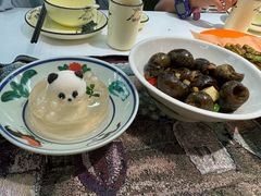 -刘姐啤酒鱼民族演艺餐厅(西街总店)