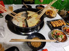 -钢管厂五区小郡肝串串香(南山店)