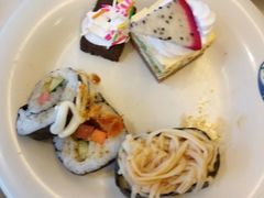 寿司蛋糕-北京汉丽轩海鲜烤肉自助火锅一体(中百店)