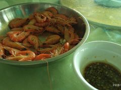 -辉记虾塘海鲜农庄