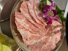 -围炉肉舍丹东海鲜烤肉·烤活鳗(步行街店)