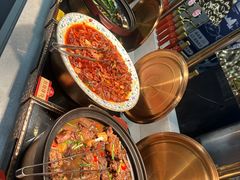 -四囍码头海鲜烧烤自助火锅(外滩南京东路悦荟广场店)