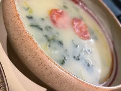 薯蓉青菜汤配葡式腊肠-上海苏宁宝丽嘉酒店·Cafe Bellagio西餐厅