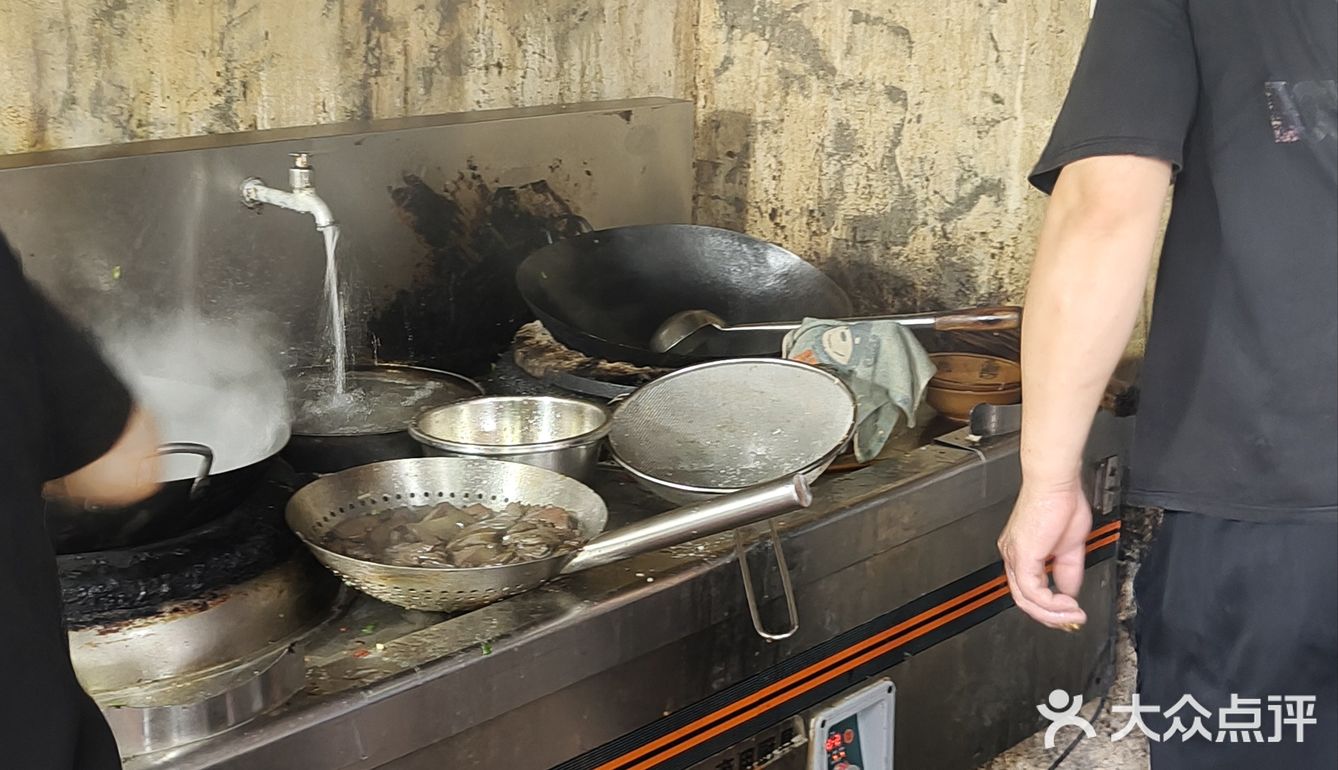 地道小碗辣炒面尝鲜