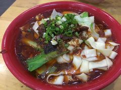 -雷祖芳老妈蹄花店