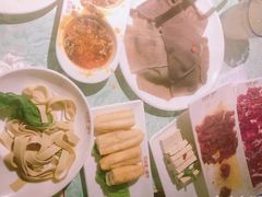 -浪里寻·臻牛养生牛肉火锅(方圆荟店)