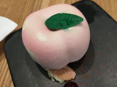 一颗白桃慕斯蛋糕-必胜客(百联又一城店)