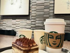 -星巴克臻选(南京金茂览秀城店)