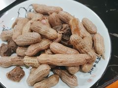 -三江鱼东北特色铁锅炖(骆驼店)