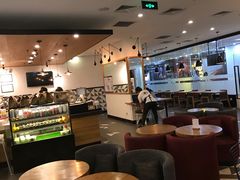 -油梨树 AVOCADO TREE(亮马桥店)