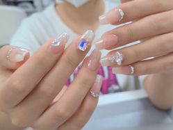 -SZ轻奢自助美甲美睫