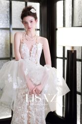 -Renee芮亦婚纱(原丽莎)