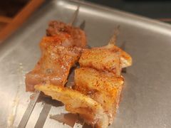 烤牛筋牛肉-阿里家·新疆烤肉酒場 by MIG