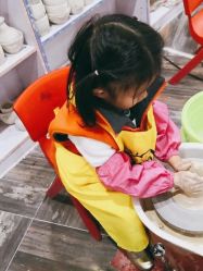 -泥娃娃DIY陶吧(易生活购物公园店)