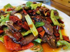 青椒炒牛舌-粤香村(清真川菜店)