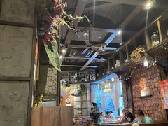 -玛格萝妮(汇智国际商业中心店)