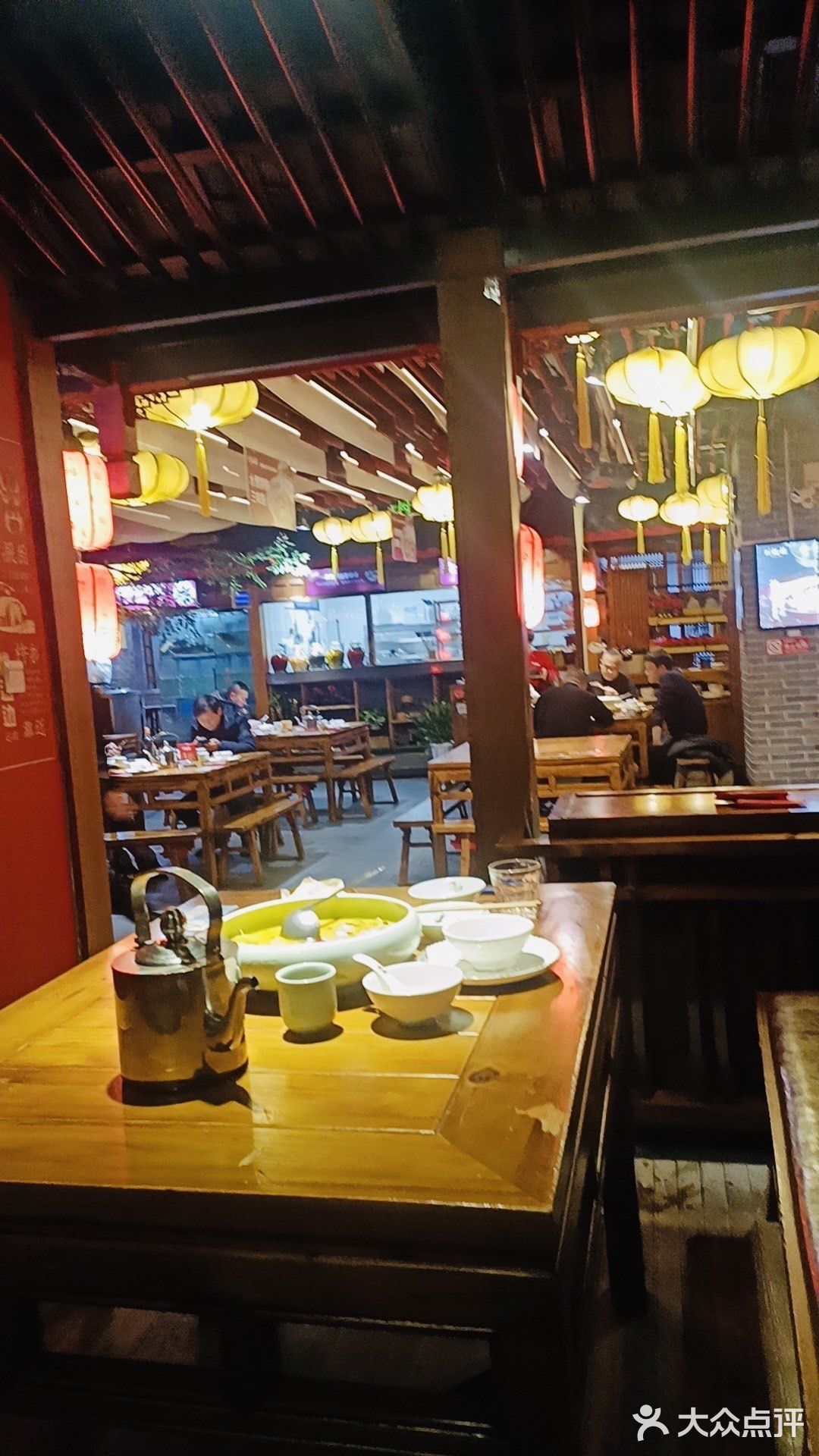 又辣又爽！！大口炫毛血旺[加油]