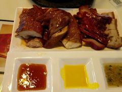 -新大咀港式茶餐厅(宝山万达店)